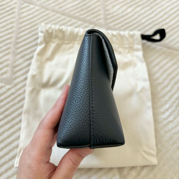 ❌❌SOLD ❌❌MULBERRY Darley Pouch in Navy Blue - Picture 5 of 11